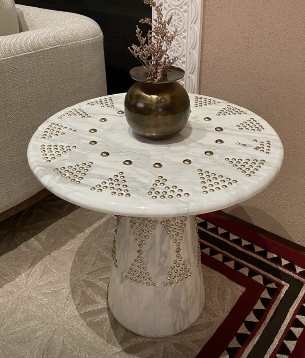 طاولة جانبية رويال فاخرة برخام مطعّم